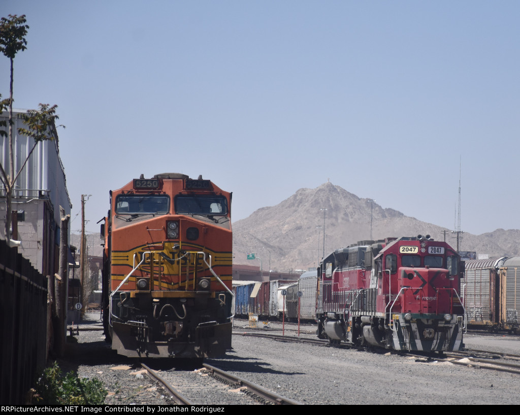 BNSF 5250